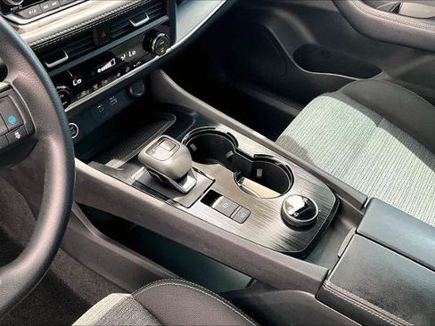 Certified 2023 Nissan Rogue SV AWD/4WD image 16