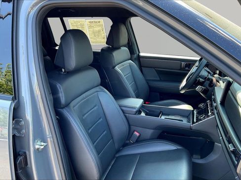 Used 2024 Hyundai Santa Fe Calligraphy AWD/4WD image 28