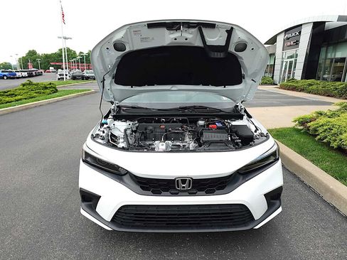Used 2024 Honda Civic Sport image 32