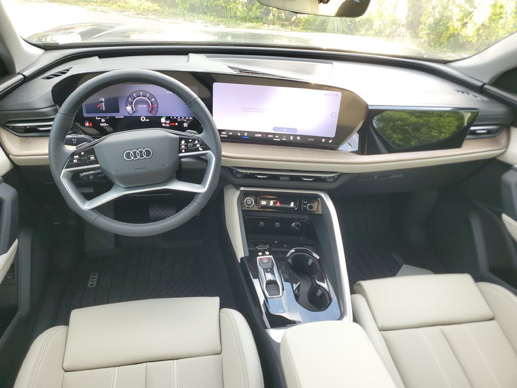 New 2026 Audi Q5 Premium Plus AWD/4WD image 3