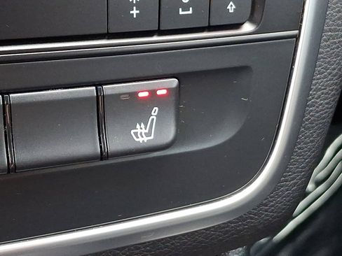 Used 2016 Mercedes-Benz CLA 250 image 25