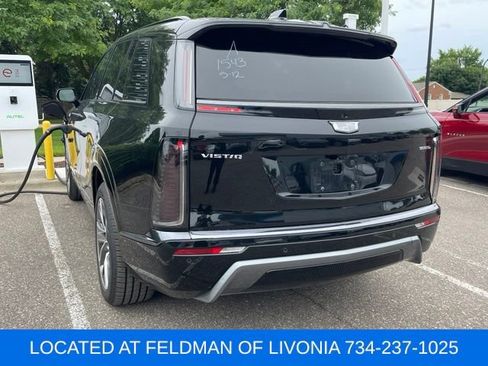 Used 2026 Cadillac Vistiq Sport w/ LPO, Floor Liner Package AWD/4WD image 2