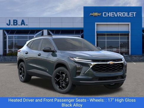 New 2026 Chevrolet Trax LT w/ Sunroof Package FWD image 9