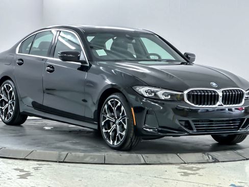 Used 2026 BMW 330i Sedan w/ Convenience Package RWD image 9