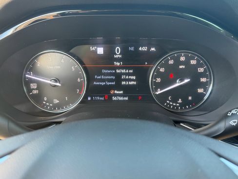 Used 2022 Buick Envision Avenir w/ Technology Package II image 36