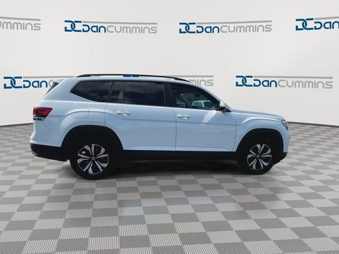 Used 2024 Volkswagen Atlas SE AWD/4WD image 9