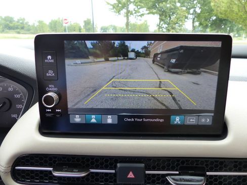 Used 2024 Honda HR-V EX-L image 29