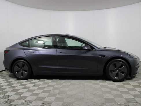 Used 2023 Tesla Model 3 Standard Range image 30