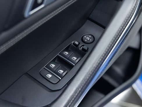 Used 2020 BMW X6 M50i w/ Executive Package image 12