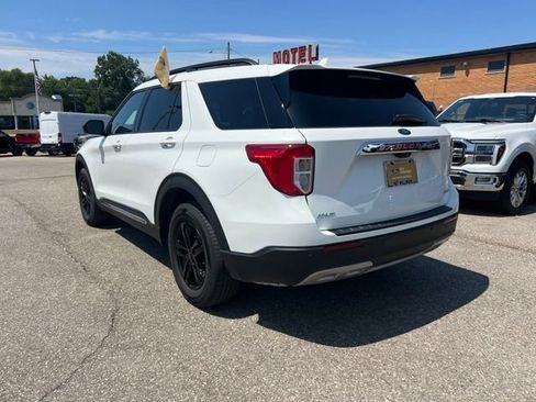 Certified 2024 Ford Explorer XLT w/ Equipment Group 202A AWD/4WD image 6