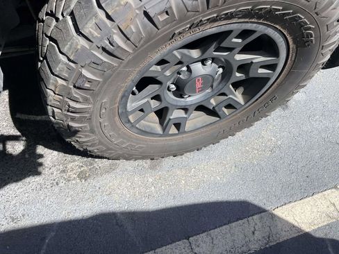 Used 2024 Toyota 4Runner SR5 image 33