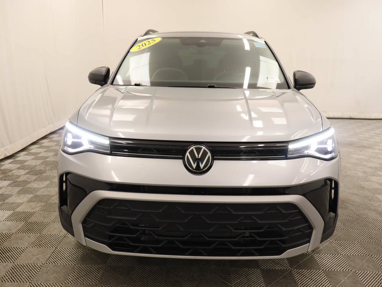 Certified 2025 Volkswagen Taos S AWD/4WD image 5