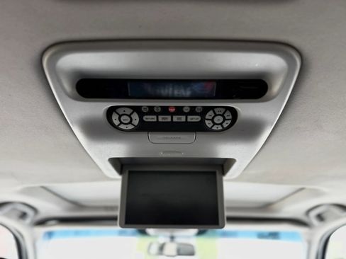 Used 2011 Honda Pilot Touring image 31