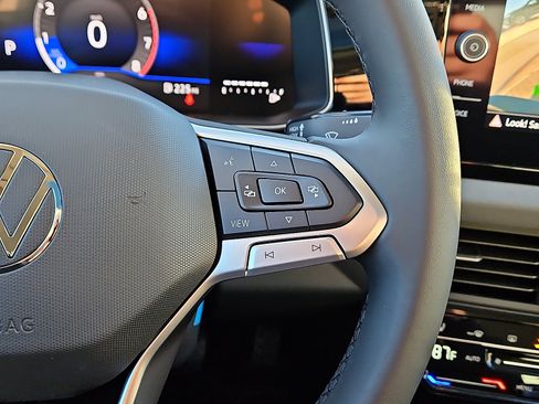 New 2026 Volkswagen Jetta SE image 17