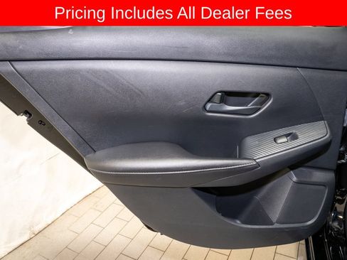 Used 2025 Nissan Sentra SV w/ All-Weather Package FWD image 9