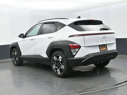 Used 2025 Hyundai Kona SEL FWD image 9