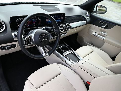 Certified 2025 Mercedes-Benz GLB 250 GLB 250 image 20