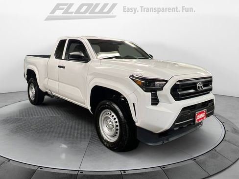 Used 2025 Toyota Tacoma SR image 1