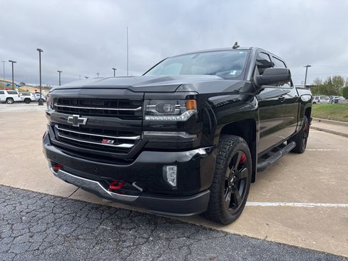 Used 2018 Chevrolet Silverado 1500 LTZ Z71 w/ Redline Edition image 6