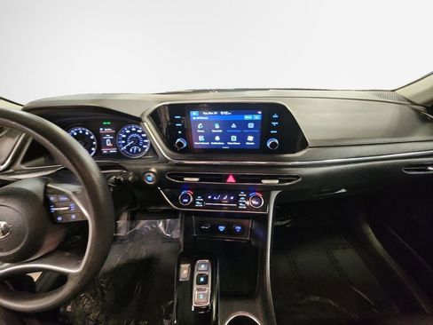 Used 2021 Hyundai Sonata SEL w/ Preferred Accessory Package image 22