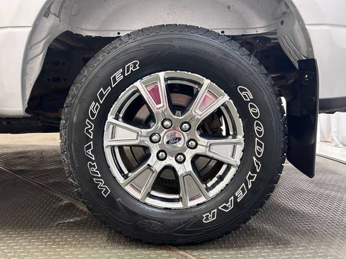 Used 2016 Ford F150 XLT w/ Equipment Group 302A Luxury AWD/4WD image 28