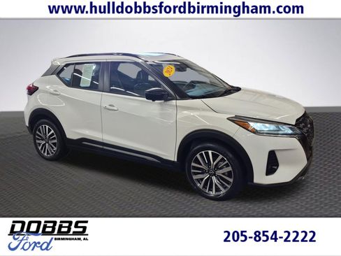 Used 2024 Nissan Kicks SR w/ SR Premium Package FWD image 1