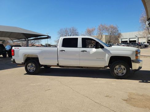 Used 2018 Chevrolet Silverado 2500 W/T image 9
