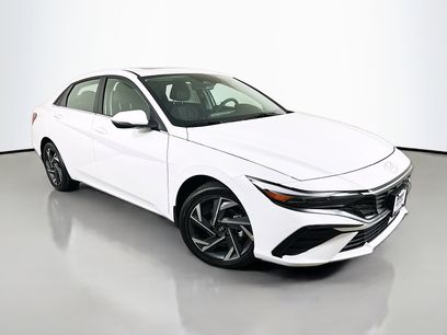 New 2025 Hyundai Elantra Limited