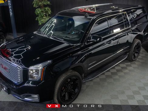 Used 2017 GMC Yukon XL Denali w/ Open Road Package image 7