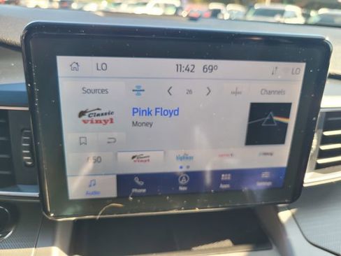 Certified 2022 Ford Explorer XLT w/ Equipment Group 202A image 23