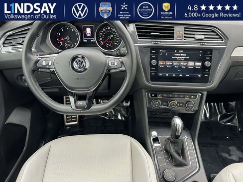 Used 2020 Volkswagen Tiguan SE R-Line w/ 3rd Row Seat Package image 9