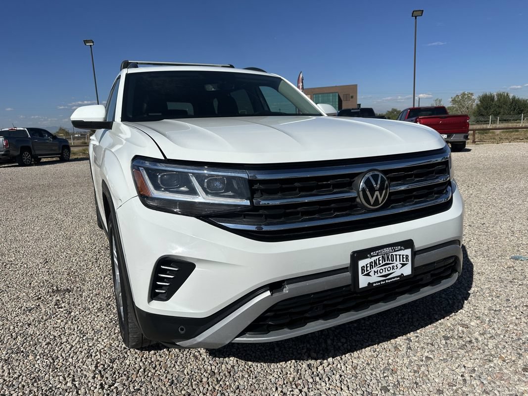 Used 2021 Volkswagen Atlas SE AWD/4WD image 2