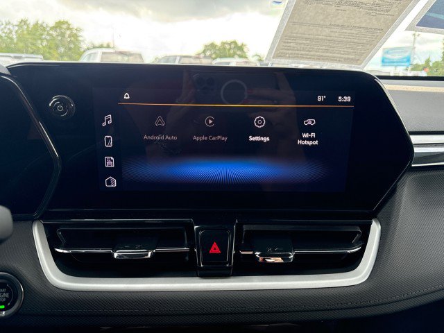 Used 2024 Chevrolet TrailBlazer LT w/ LT Cold Weather Package FWD image 18