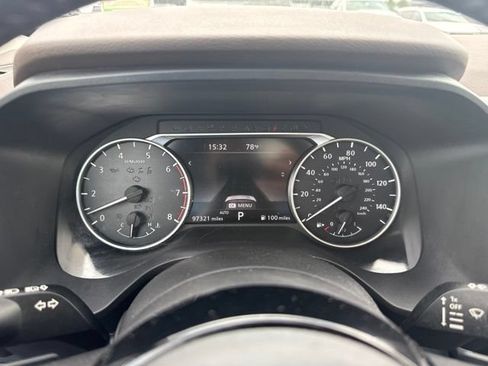 Used 2021 Nissan Rogue SV AWD/4WD image 9