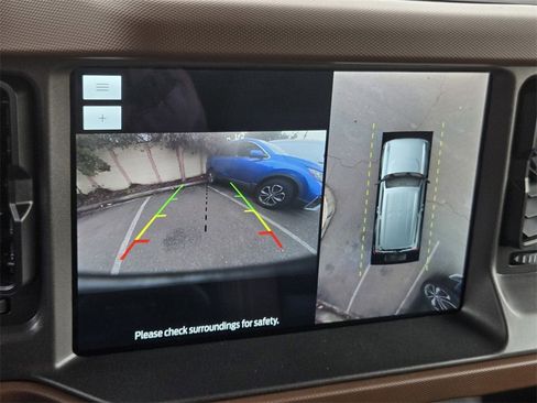 Used 2024 Ford Bronco Outer Banks image 16