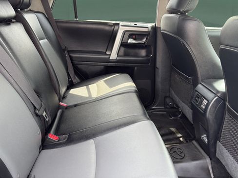 Used 2023 Toyota 4Runner SR5 Premium w/ Moonroof Package AWD/4WD image 27
