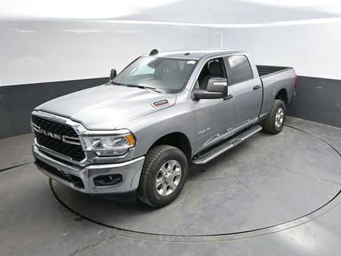 Used 2024 RAM 2500 Big Horn w/ Safety Group AWD/4WD image 44
