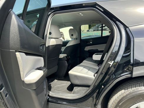 Used 2024 Honda Prologue EX image 54