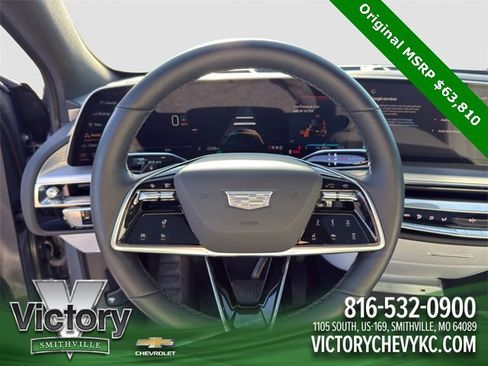 Used 2024 Cadillac Lyriq Sport image 10