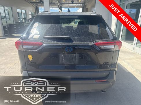 Used 2021 Toyota RAV4 XLE w/ Convenience Package AWD/4WD image 7