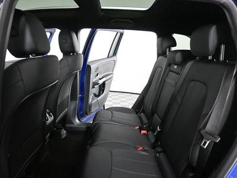 New 2026 Mercedes-Benz GLB 250 image 19