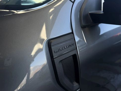 Used 2025 Ford Maverick Lariat w/ Black Appearance Package image 40