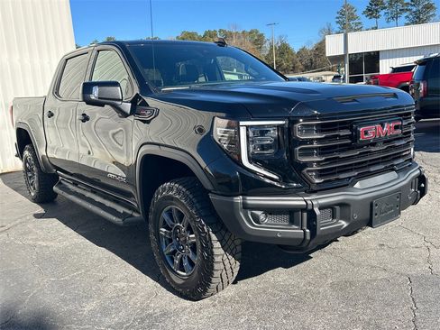 Used 2025 GMC Sierra 1500 AT4X image 4