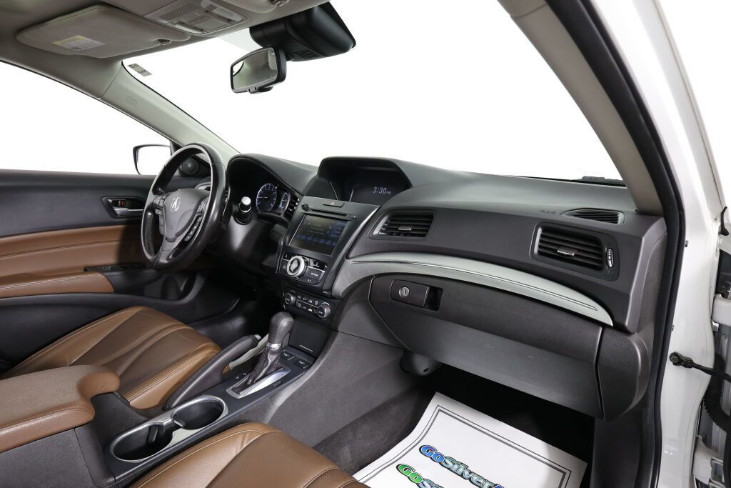 Used 2020 Acura ILX w/ Premium Package FWD image 23