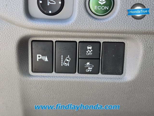 Certified 2017 Honda Pilot Touring image 29