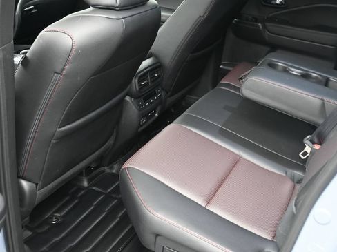 Used 2024 Honda Ridgeline Black Edition image 13