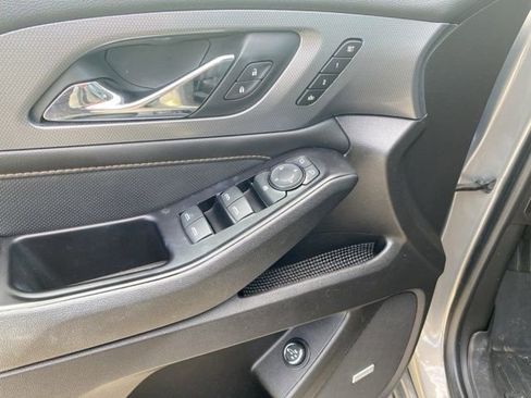 Used 2018 Chevrolet Traverse Premier w/ Driver Confidence II Package image 14