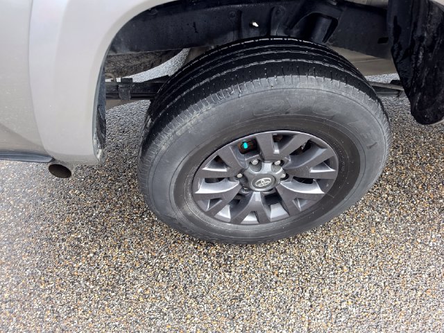 Used 2023 Toyota Tacoma SR5 AWD/4WD image 11