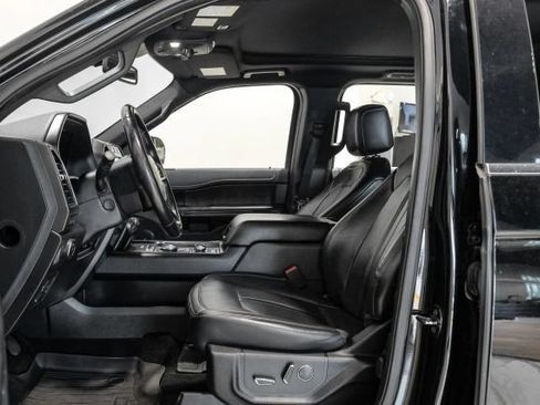 Used 2018 Ford Expedition Max Limited w/ Equipment Group 302A AWD/4WD image 6