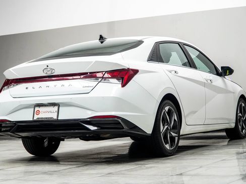 Used 2021 Hyundai Elantra Limited FWD image 12